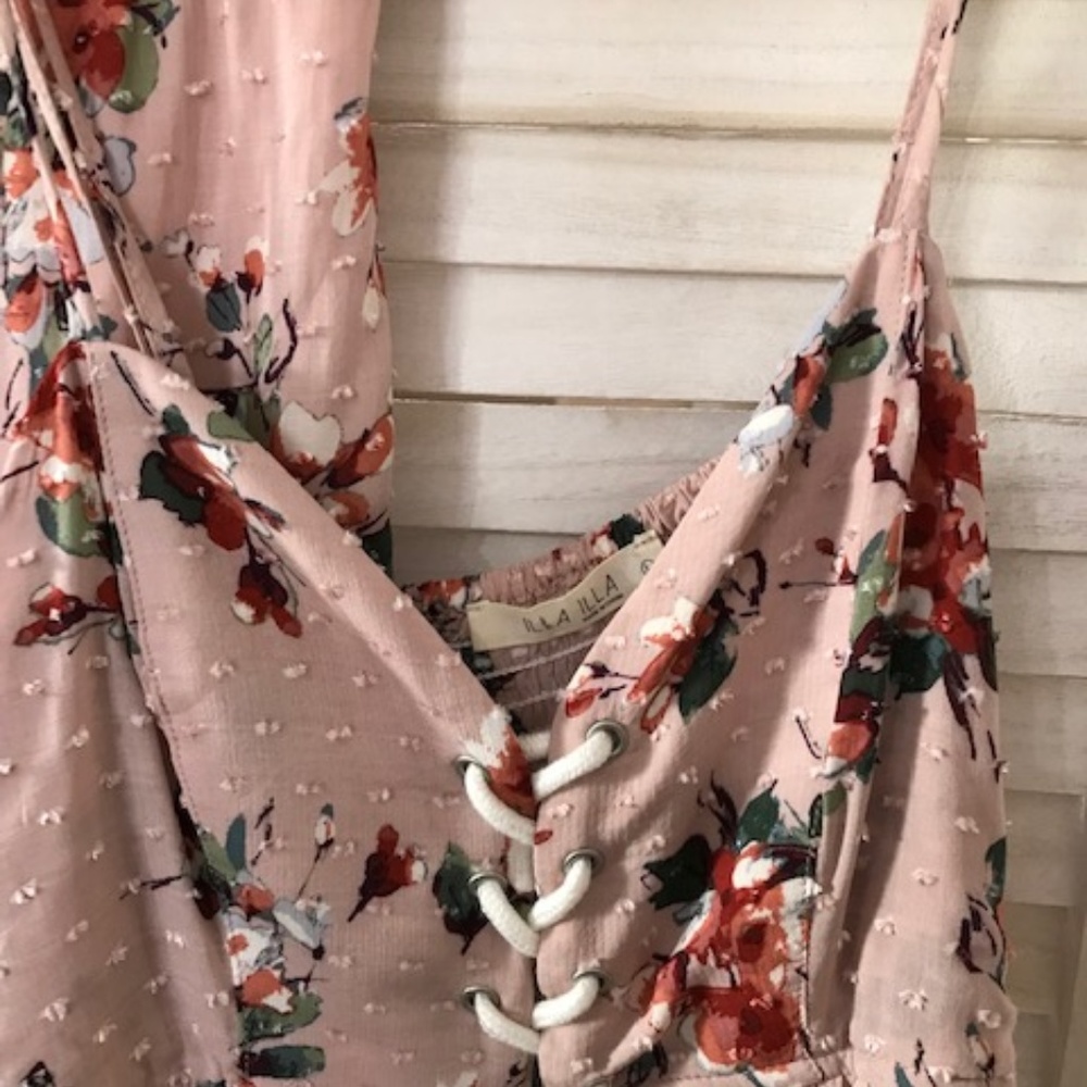 Two piece pink short set - Picture 2 of 3